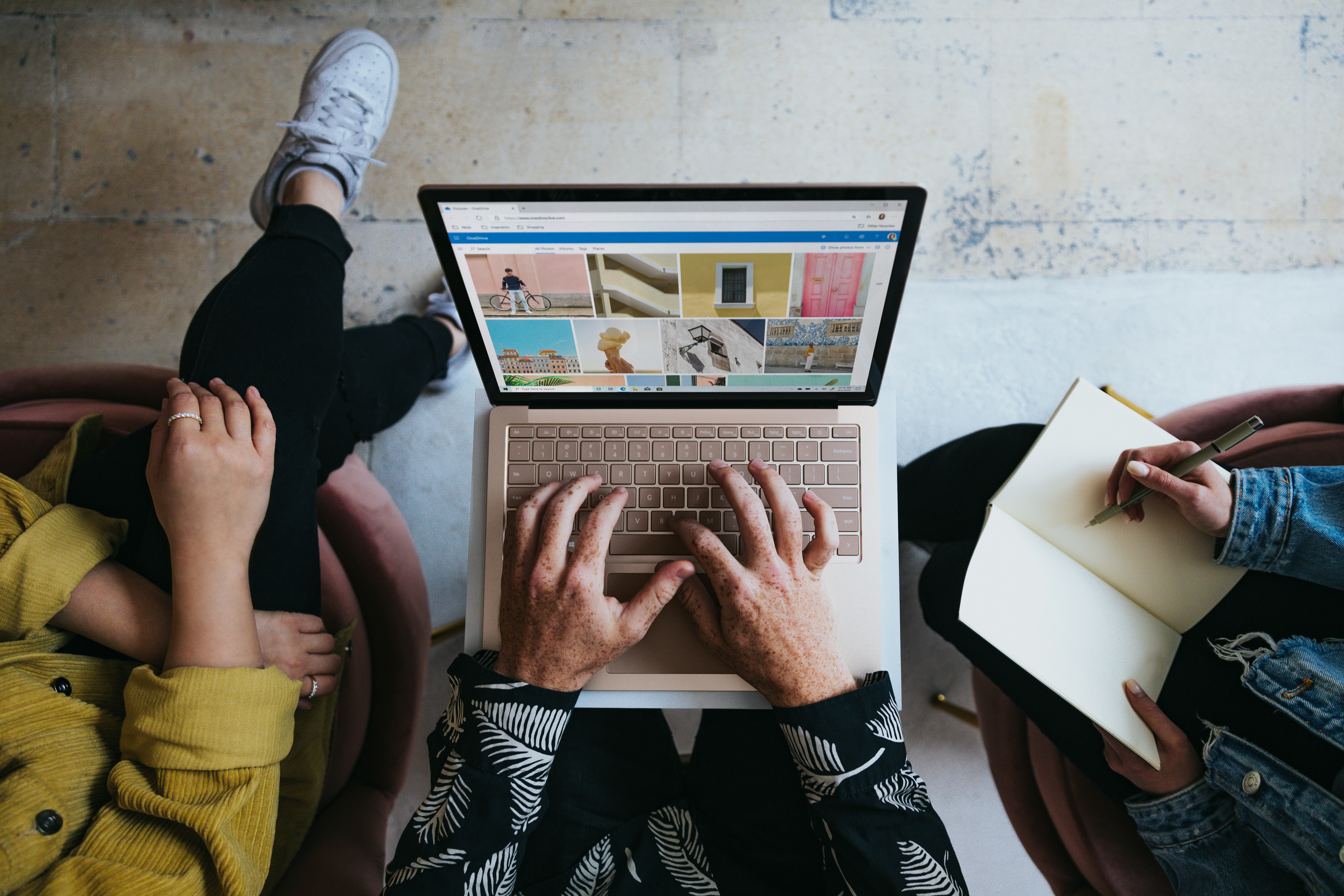 Featured image for Porter’s Five Forces: A Marketer’s Guide to Staying One Step Ahead